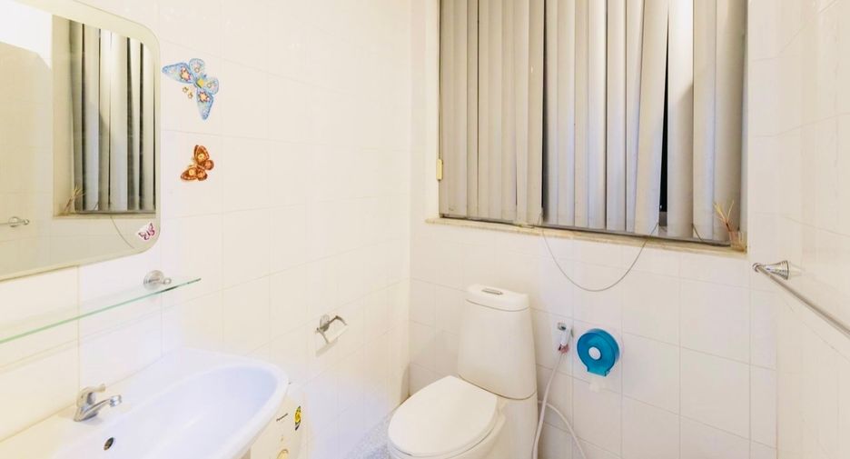 Haus zum Kauf mit 6 Zimmer in Bang Lamung, Chonburi