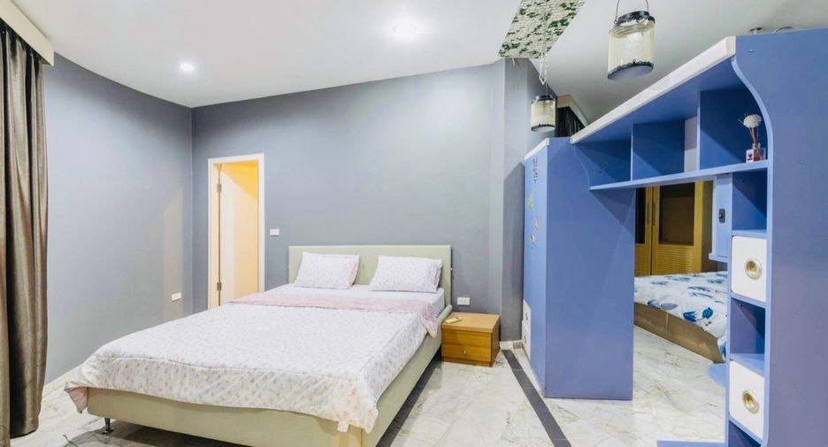 Haus zum Kauf mit 6 Zimmer in Bang Lamung, Chonburi