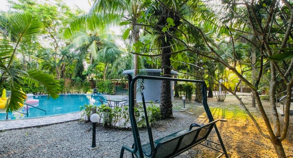Haus zum Kauf mit 6 Zimmer in Bang Lamung, Chonburi