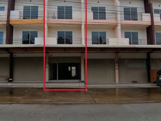 For sale 1 Beds retail Space in Si Racha, Chonburi