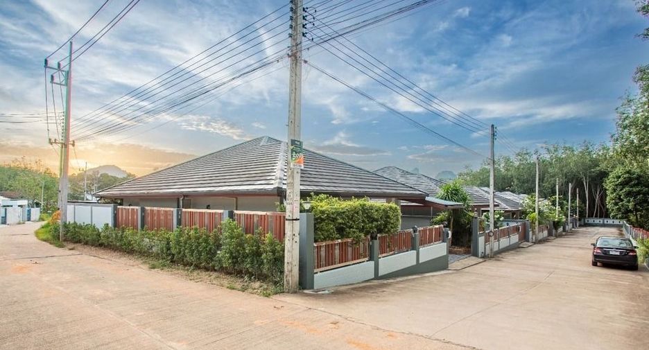 Casa en alquiler de 3 habitaciones en Mueang Krabi, Krabi