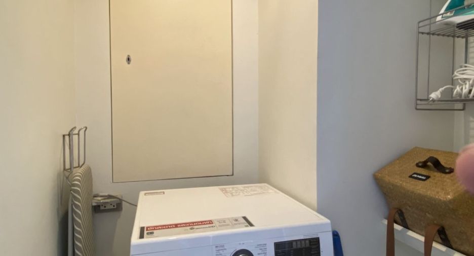 For rent 1 bed condo in Pathum Wan, Bangkok