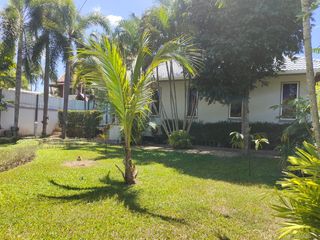 For rent 4 bedrooms villa in Mueang Phuket, Phuket