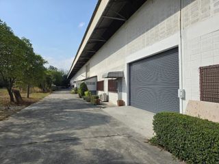 For rent 2 bed warehouse in Mueang Chon Buri, Chonburi