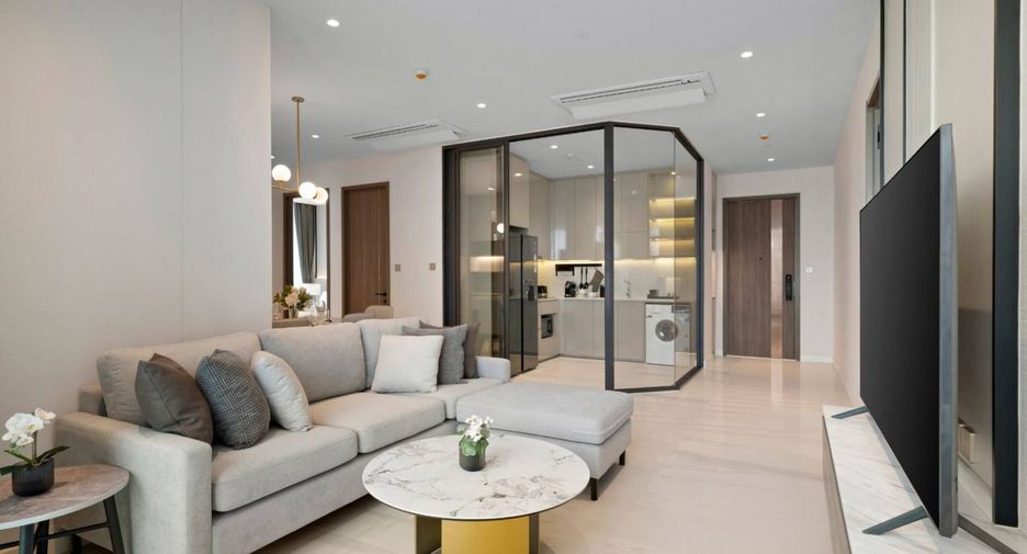 For rent 3 bedrooms serviced apartment in Sathon, Bangkok