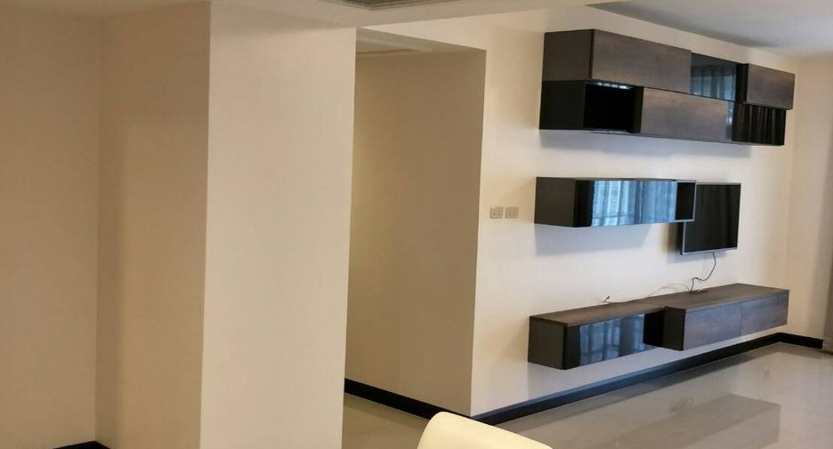 Wohnung zur Miete mit 2 Zimmer in Pathum Wan, Bangkok