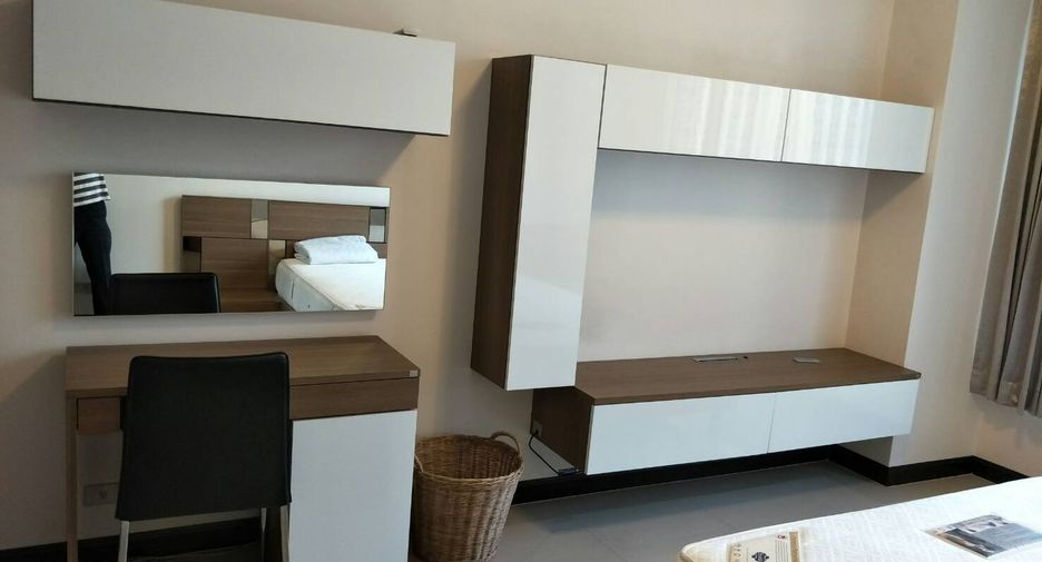 Wohnung zur Miete mit 2 Zimmer in Pathum Wan, Bangkok
