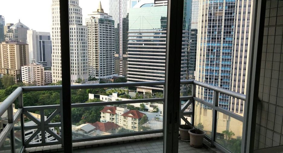 Wohnung zur Miete mit 2 Zimmer in Pathum Wan, Bangkok