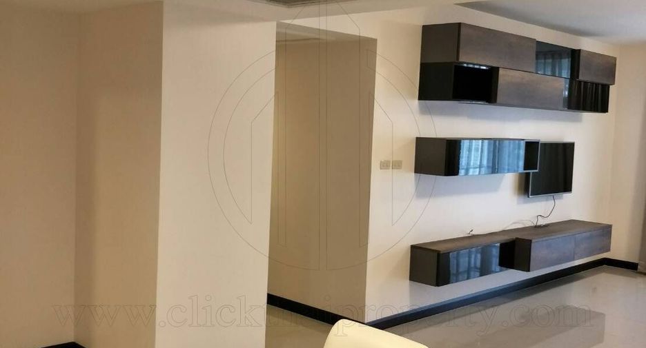 Wohnung zur Miete mit 2 Zimmer in Pathum Wan, Bangkok
