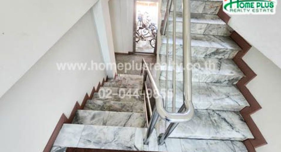 For sale 49 bedrooms apartment in Bangkok Yai, Bangkok