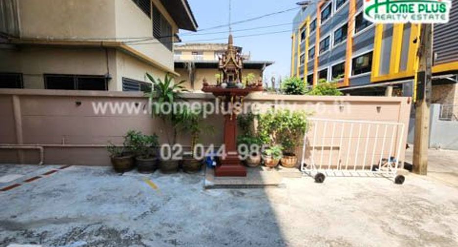 For sale 49 Beds apartment in Bangkok Yai, Bangkok