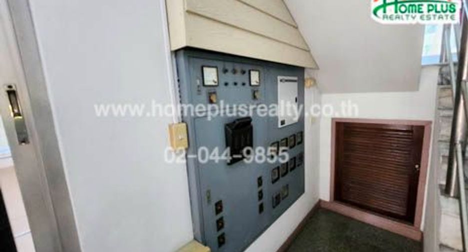 For sale 49 bedrooms apartment in Bangkok Yai, Bangkok