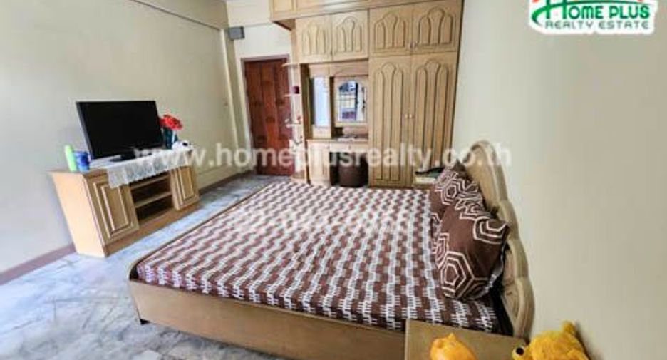 For sale 49 bedrooms apartment in Bangkok Yai, Bangkok