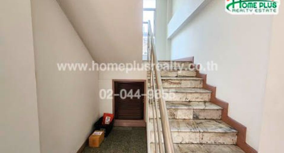 For sale 49 bedrooms apartment in Bangkok Yai, Bangkok