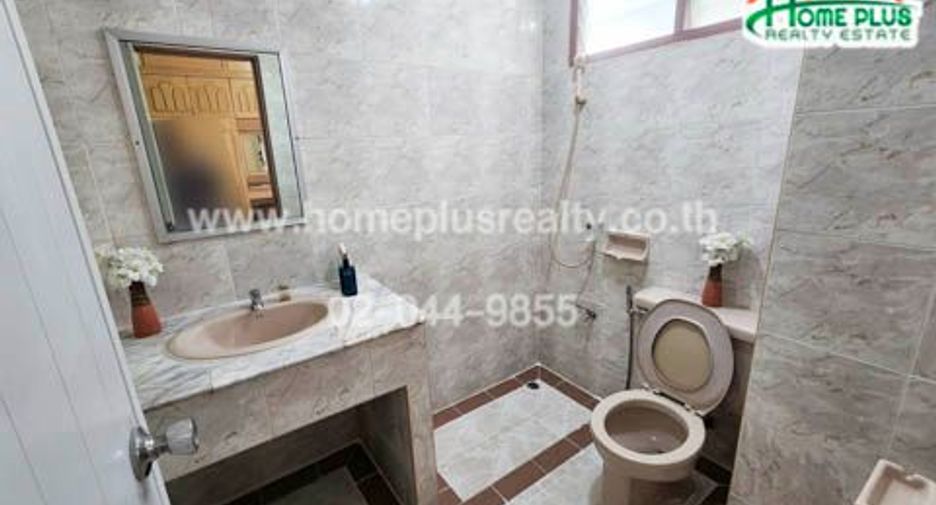 For sale 49 bedrooms apartment in Bangkok Yai, Bangkok