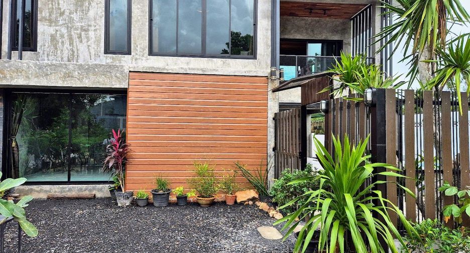 For rent 4 bedrooms house in Ko Samui, Surat Thani