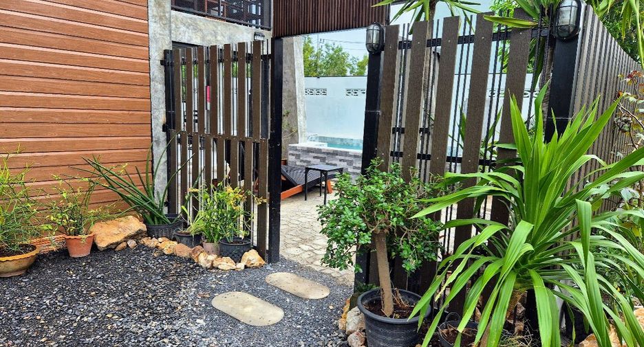 For rent 4 bedrooms house in Ko Samui, Surat Thani