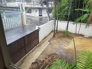 For rent 4 bedrooms house in Watthana, Bangkok