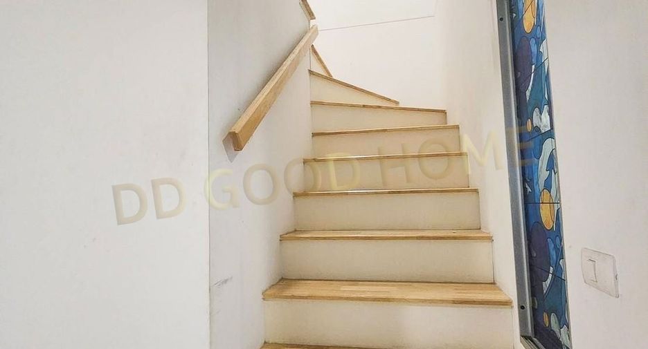 For sale 3 bedrooms townhouse in Bang Khae, Bangkok