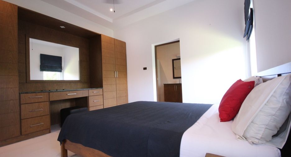 For sale 3 bedrooms villa in Hua Hin, Prachuap Khiri Khan