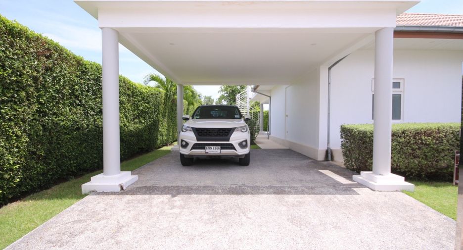For sale 3 bedrooms villa in Hua Hin, Prachuap Khiri Khan