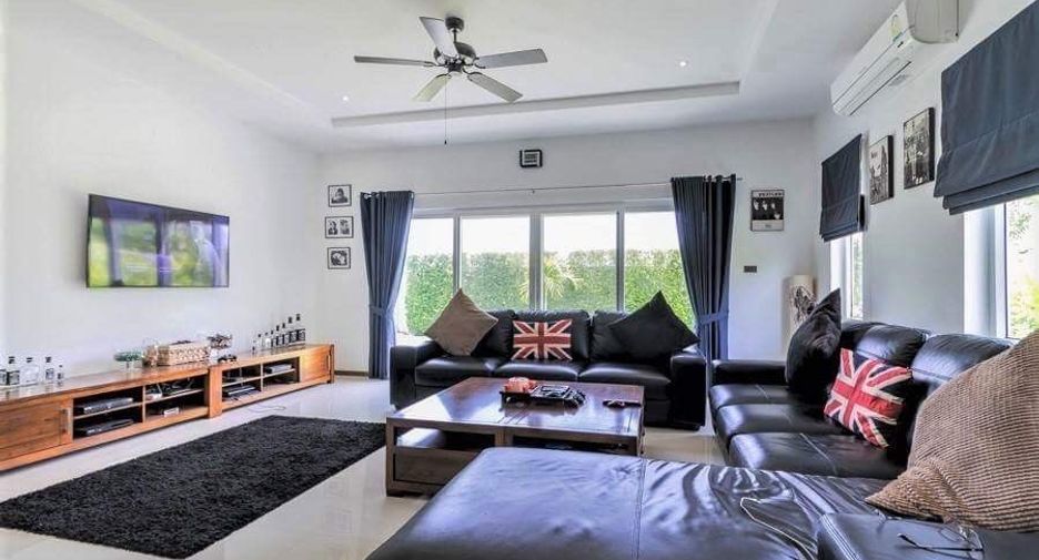 For sale 3 bedrooms villa in Hua Hin, Prachuap Khiri Khan