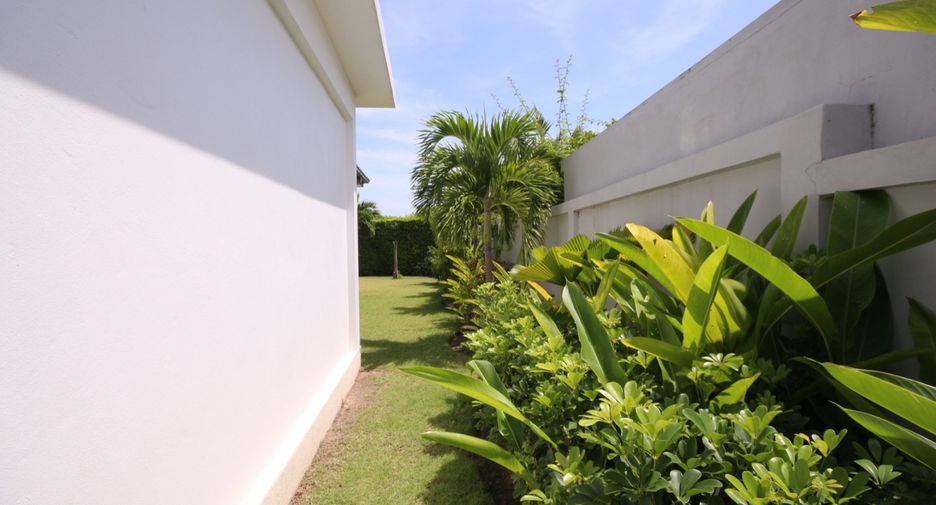 For sale 3 bedrooms villa in Hua Hin, Prachuap Khiri Khan