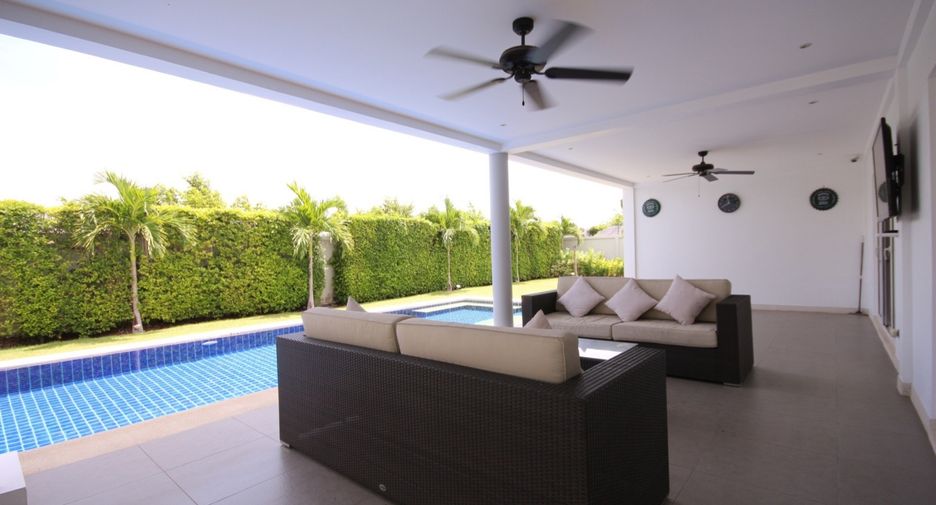 For sale 3 bedrooms villa in Hua Hin, Prachuap Khiri Khan