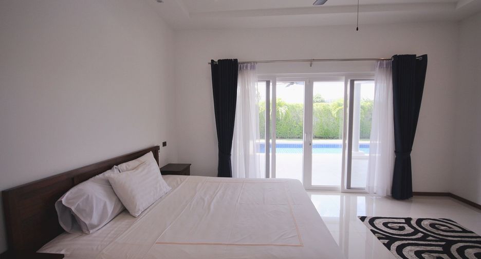 For sale 3 bedrooms villa in Hua Hin, Prachuap Khiri Khan
