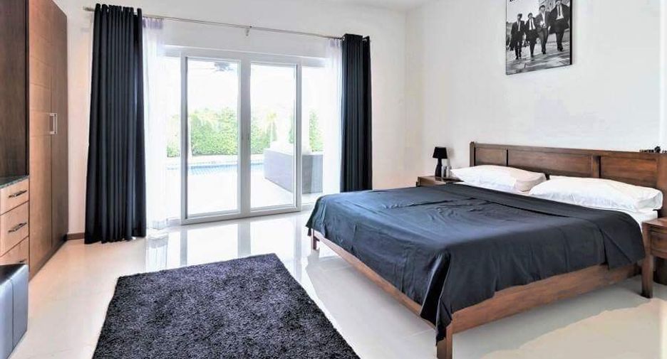 For sale 3 bedrooms villa in Hua Hin, Prachuap Khiri Khan