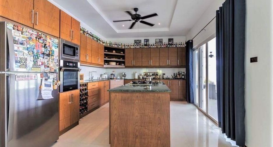For sale 3 bedrooms villa in Hua Hin, Prachuap Khiri Khan