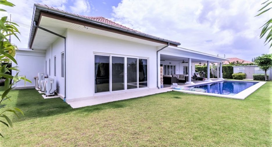 For sale 3 bedrooms villa in Hua Hin, Prachuap Khiri Khan