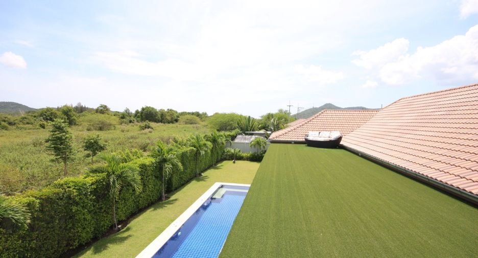 For sale 3 bedrooms villa in Hua Hin, Prachuap Khiri Khan