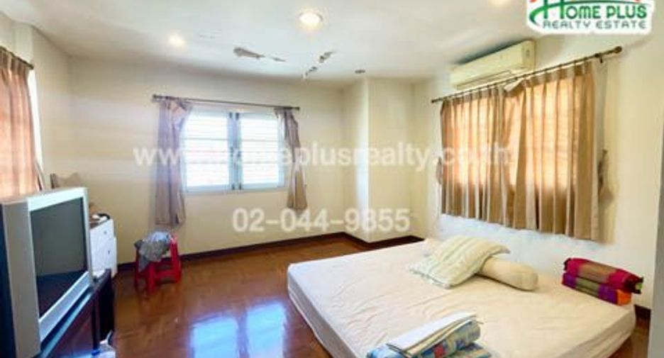 For rent and for sale 5 bedrooms house in Lat Krabang, Bangkok