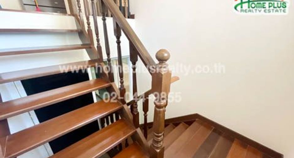 For rent and for sale 5 bedrooms house in Lat Krabang, Bangkok
