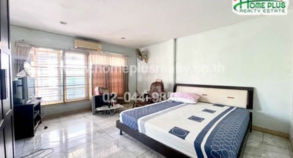 For rent and for sale 5 bedrooms house in Lat Krabang, Bangkok