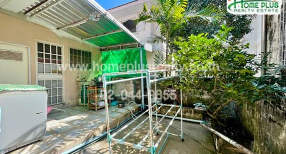 For rent and for sale 5 bedrooms house in Lat Krabang, Bangkok