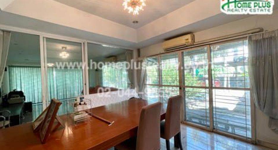 For rent and for sale 5 bedrooms house in Lat Krabang, Bangkok