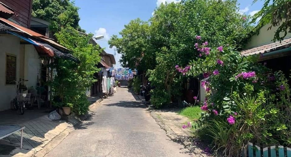 For sale retail Space in Photharam, Ratchaburi