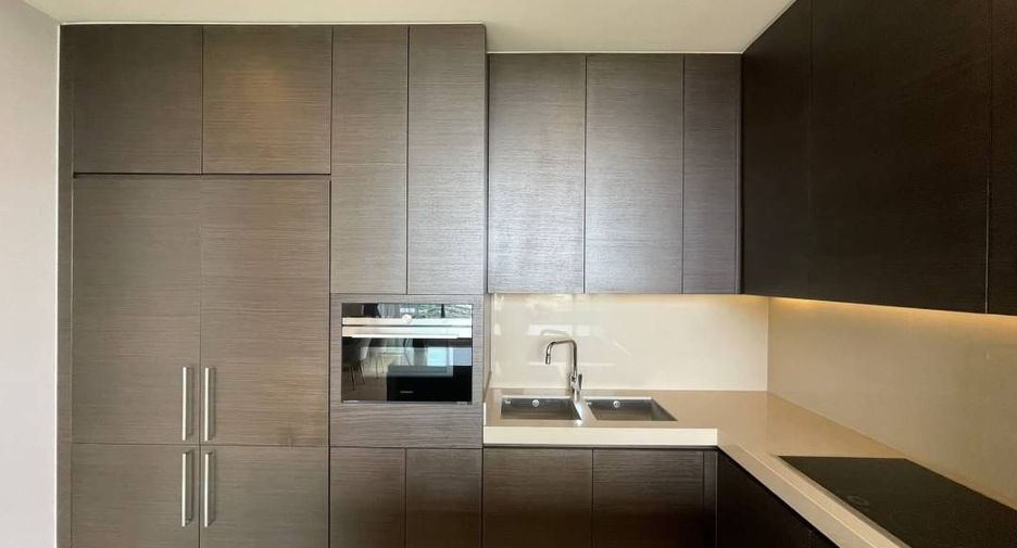 For rent 2 bedrooms condo in Sathon, Bangkok