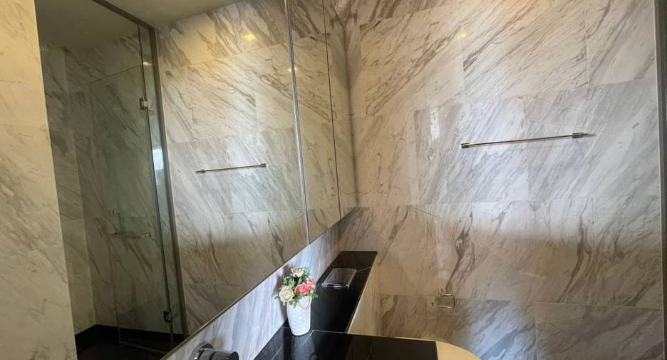 For rent 2 bedrooms condo in Sathon, Bangkok
