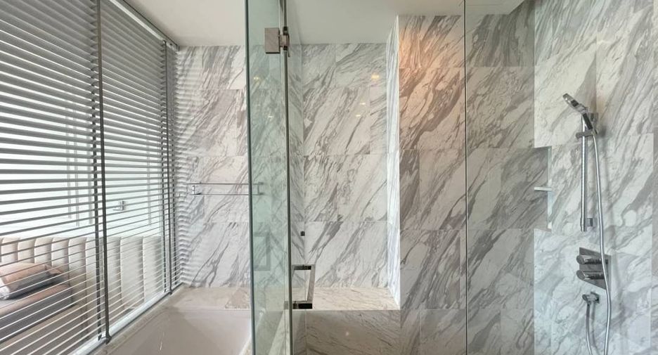 For rent 2 bedrooms condo in Sathon, Bangkok