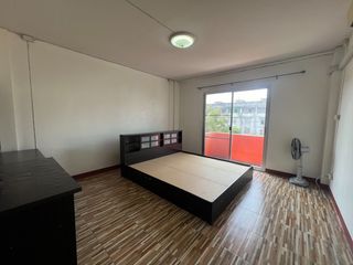 For sale 8 bedrooms retail Space in Suan Luang, Bangkok