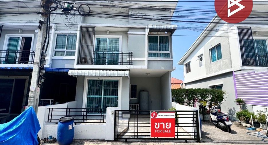 For sale 3 Beds townhouse in Mueang Samut Prakan, Samut Prakan