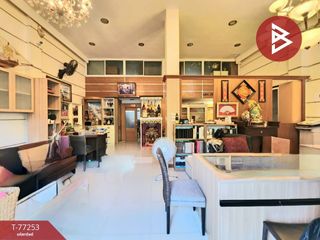 For sale 4 bed retail Space in Bang Khen, Bangkok