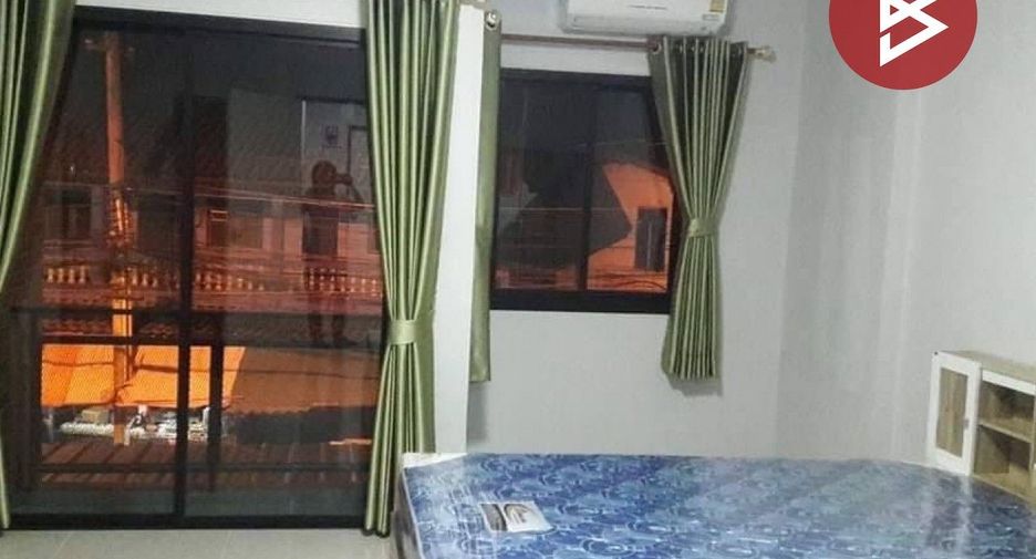 ขาย 4 เตียง พื้นที่ค้าปลีก ใน เมืองชลบุรี, ชลบุรี