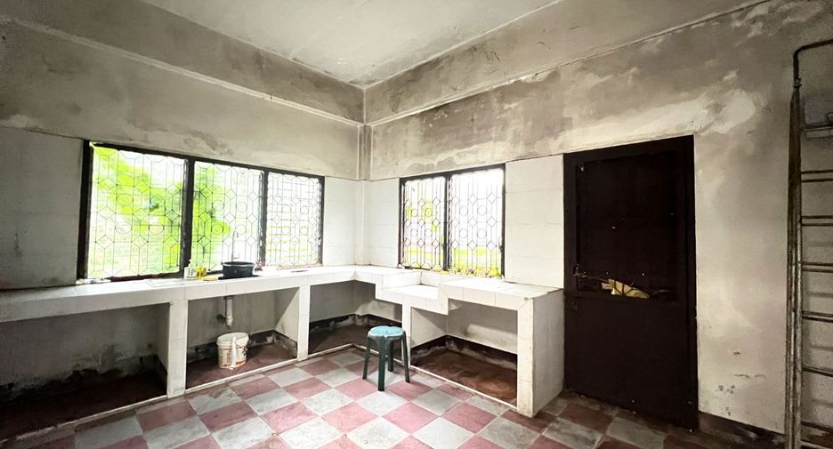 For sale retail Space in Mueang Krabi, Krabi