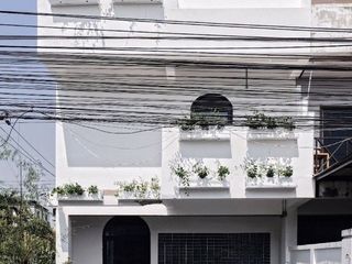 出租 3 卧室 办公室 在 Huai Khwang, 曼谷