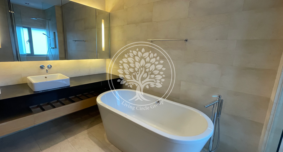 For rent 2 bedrooms condo in Sathon, Bangkok