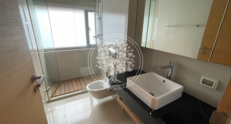 For rent 2 bedrooms condo in Sathon, Bangkok